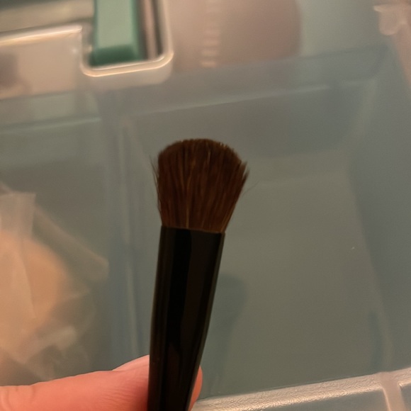 Set of Bobbi Brown eye liner/shadow brushes. - Picture 6 of 7